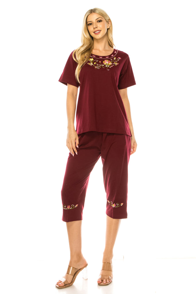 Women's Short Sleeve Embroidered Blouse and Matching Capri Set Wine WS17