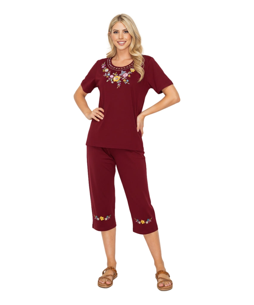 Women's Short Sleeve Embroidered Blouse and Matching Capri Set D Red WS16