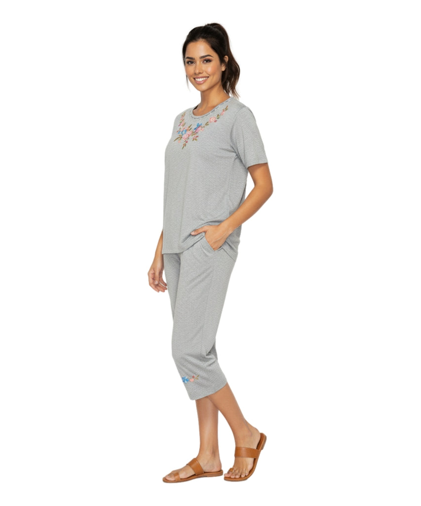 Women's Short Sleeve Embroidered Blouse and Matching Capri Set L Grey WS16